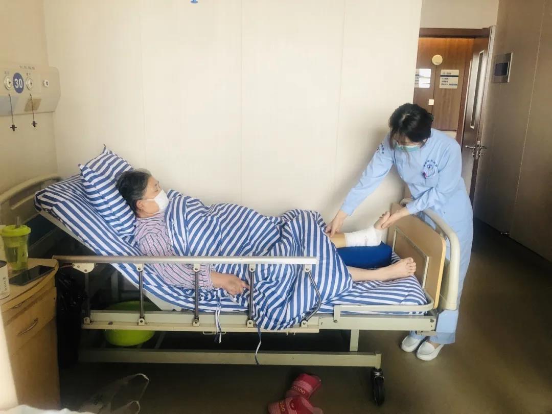 切开复位内固定术